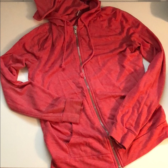 Iightweight, zip up sweatshirt. - Picture 1 of 1